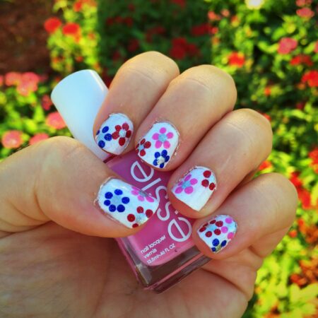 Hello Kitty Nails! - HeyitsCarlyRae