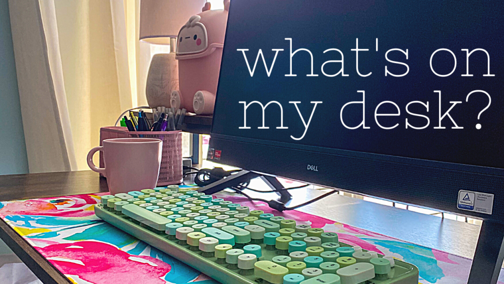 BACK TO COLLEGE: DESK ESSENTIALS FOR STUDENTS